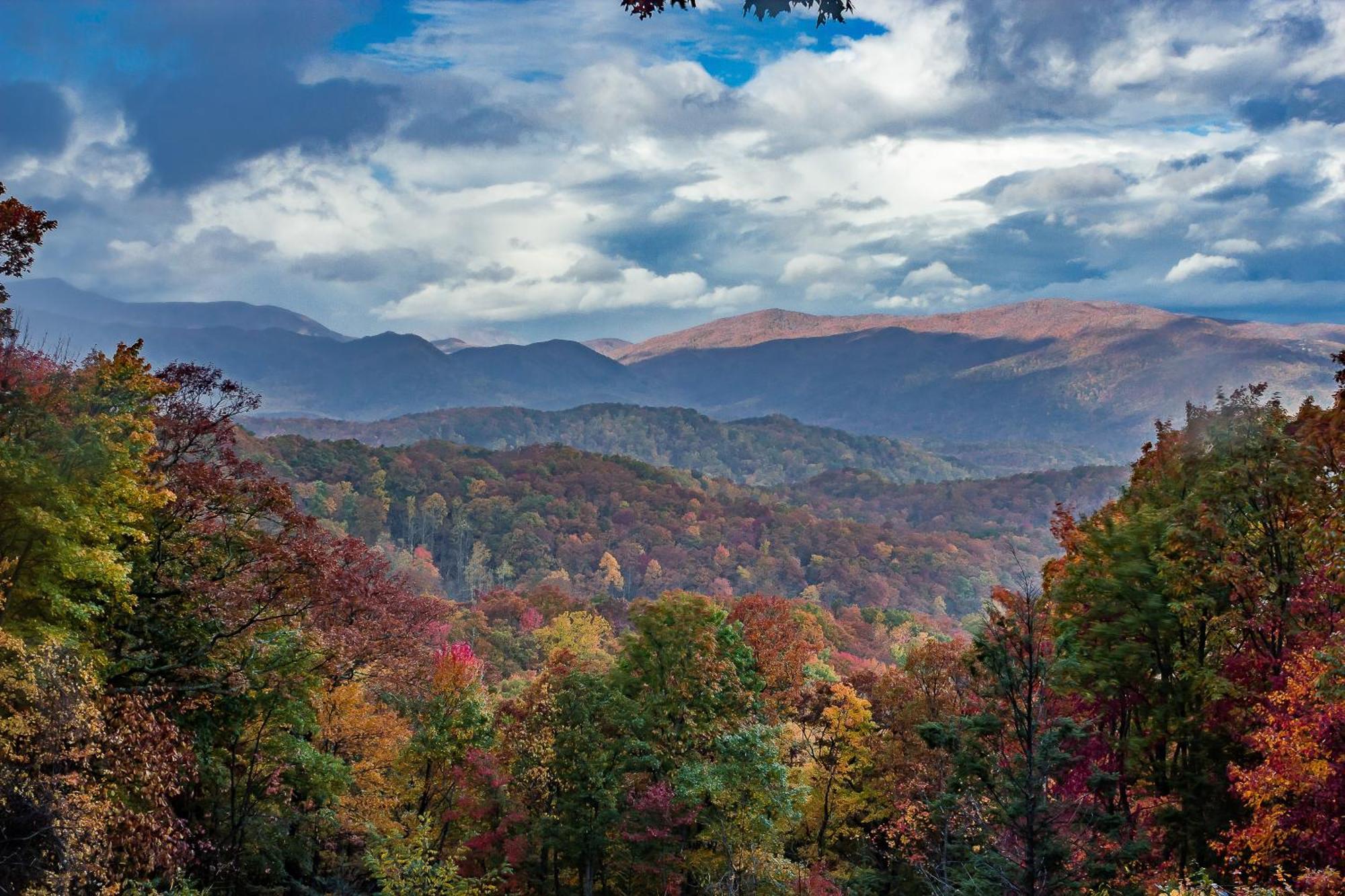 Epic Mountain Views, Hot Tub, Game Room, Sleeps 10 Sevierville Εξωτερικό φωτογραφία
