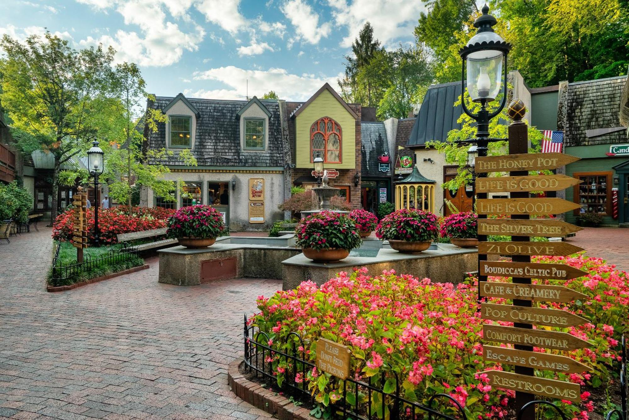 Epic Mountain Views, Hot Tub, Game Room, Sleeps 10 Sevierville Εξωτερικό φωτογραφία