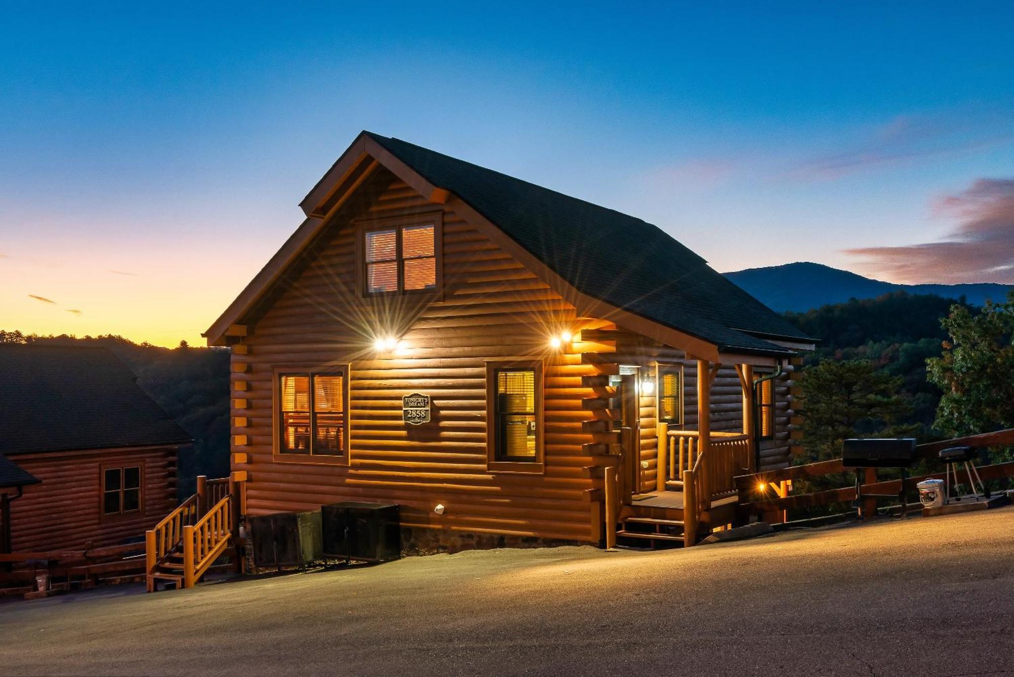 Epic Mountain Views, Hot Tub, Game Room, Sleeps 10 Sevierville Εξωτερικό φωτογραφία