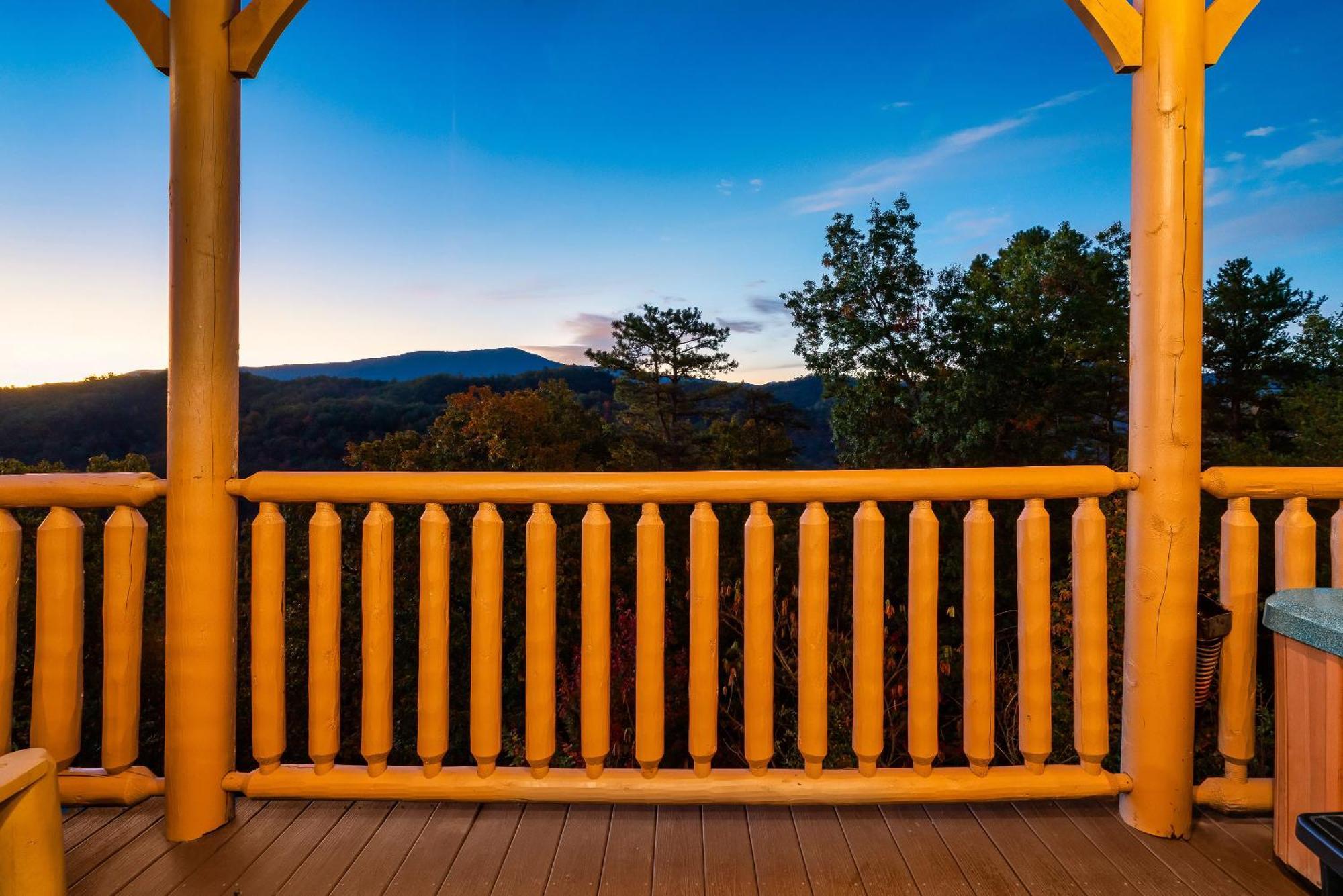 Epic Mountain Views, Hot Tub, Game Room, Sleeps 10 Sevierville Εξωτερικό φωτογραφία